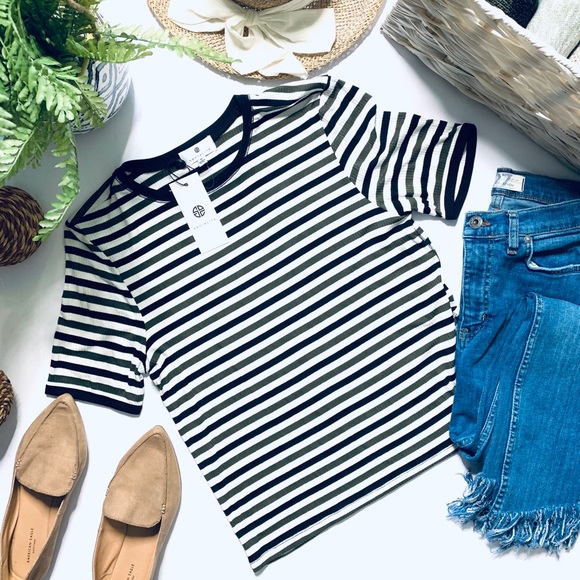 Socialite Tops - NWT Socialite 🌟4 for $20
